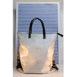 Variálható hátizsák kézifogóval - fehér, sötét szíjjakkal